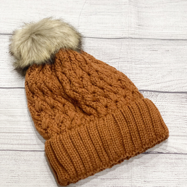 Cc lattice Pom beanie