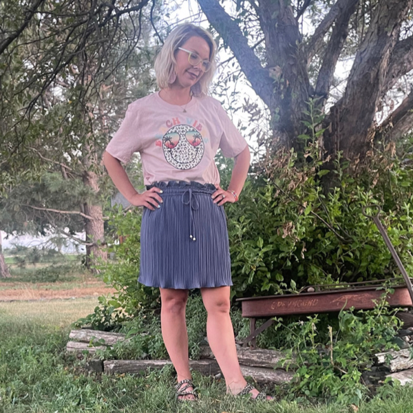 Smiley summer vibes tee