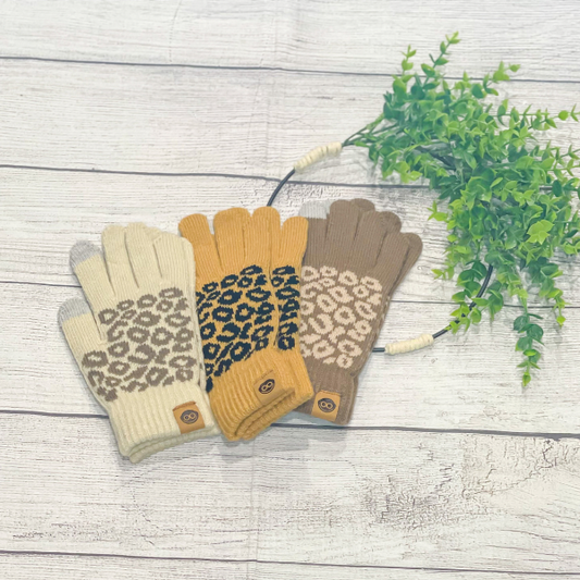 Cheetah gloves